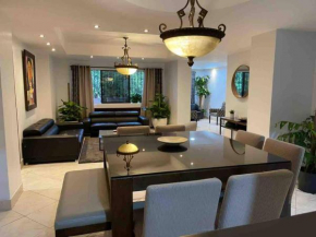 Elegant, Spacious Four Plus Rooms City Apartment